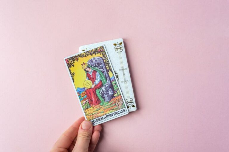 The Queen Of Pentacles Does This Card Mean Yes Or No?