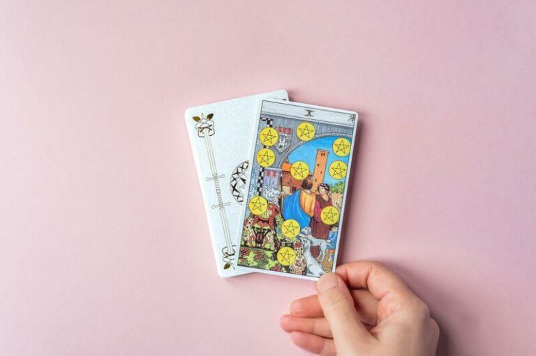 The Ten Of Pentacles Does This Card Mean Yes Or No?